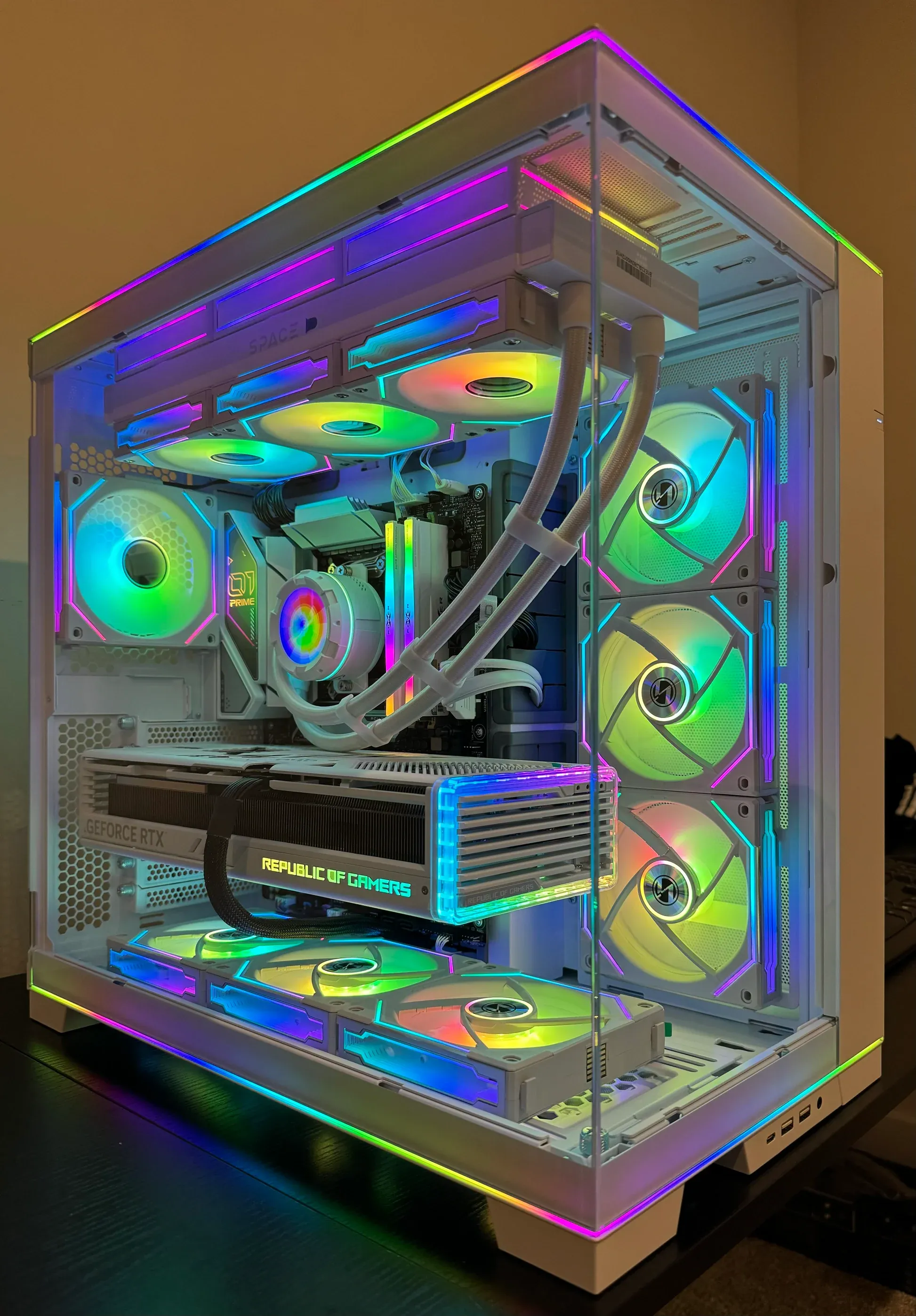 Desktops & All-in-Ones