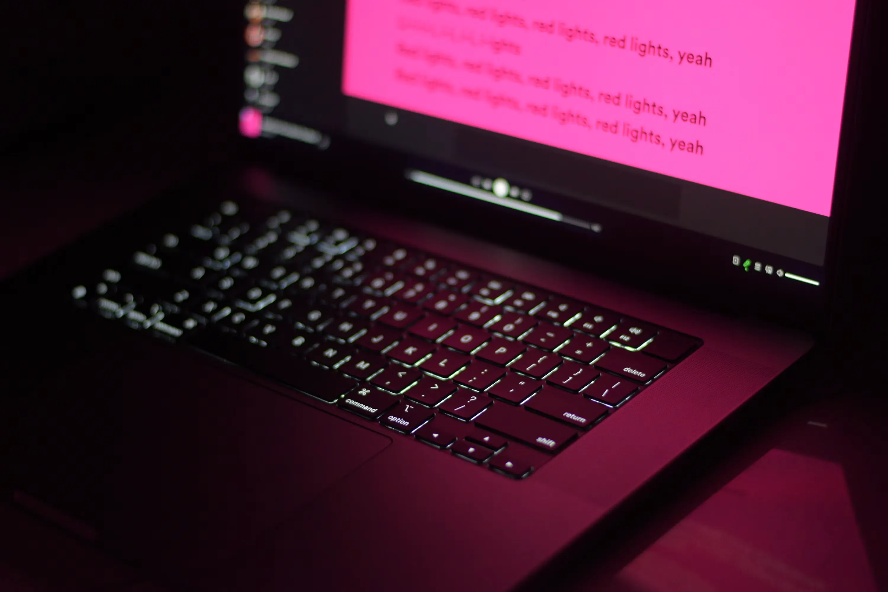 Laptops & Notebooks